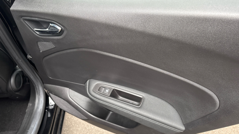 Renault Clio 1.6 E-TECH Hybrid 140 Lutecia SE 5dr Auto Hybrid Hatchback